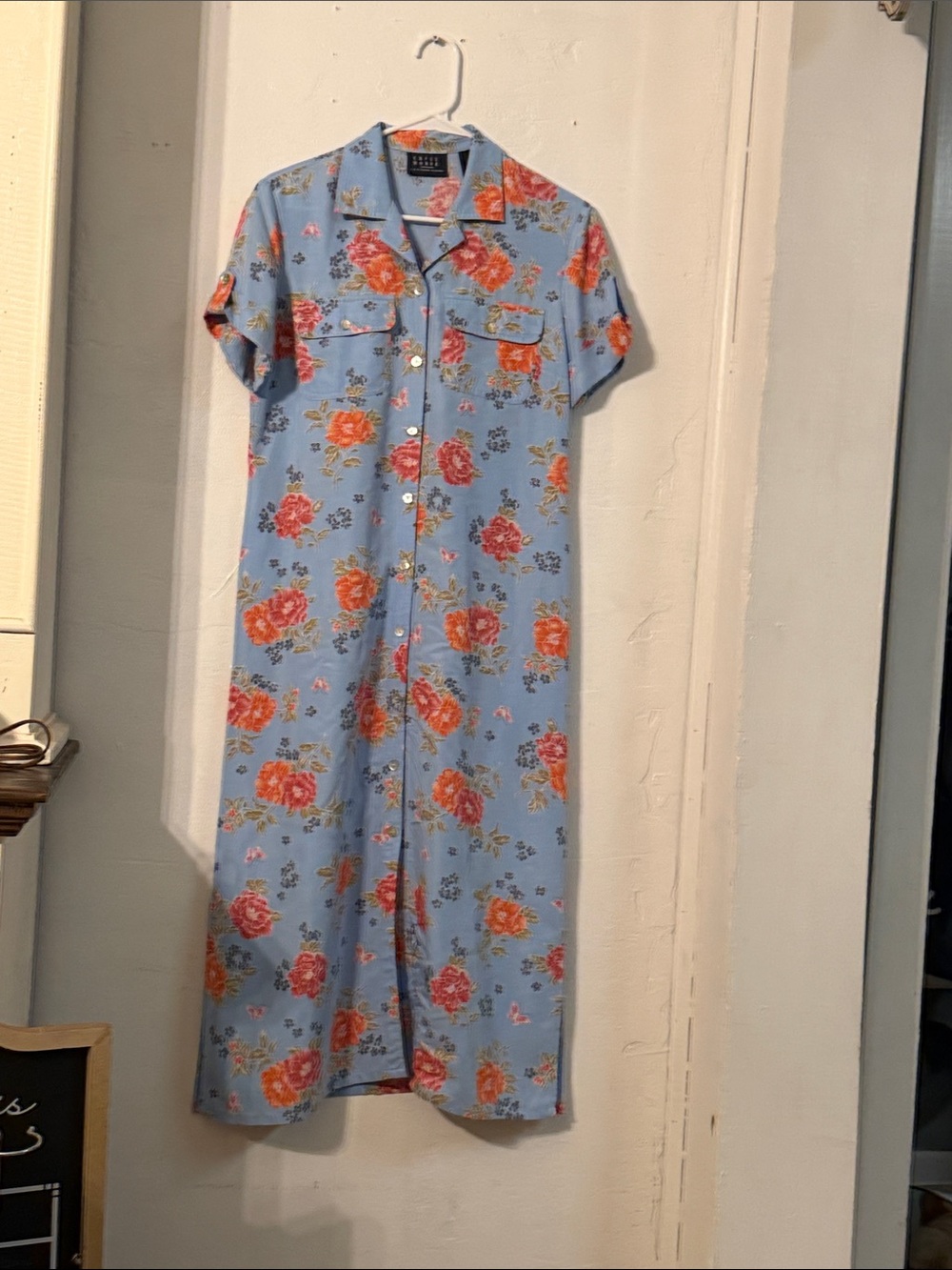 crazy Horse by Liz Claiborne Light Blue Floral Button-Front long dress